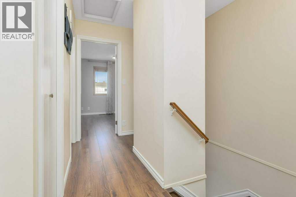 27 Ellenwood Drive, Red Deer, Alberta  T4R 2E1 - Photo 18 - A2271049