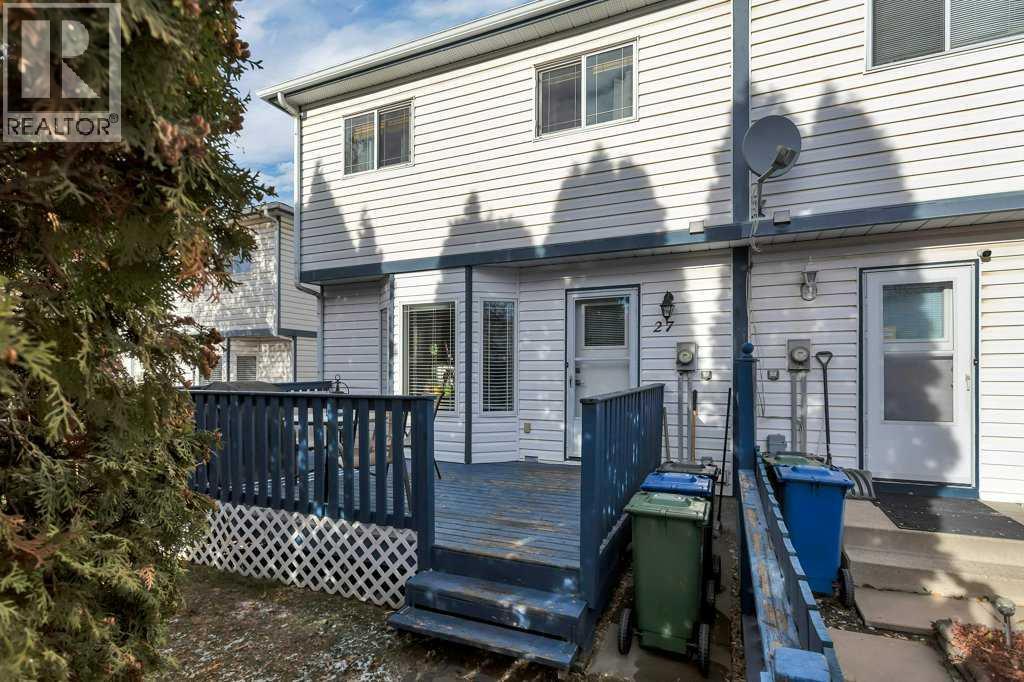 27 Ellenwood Drive, Red Deer, Alberta  T4R 2E1 - Photo 38 - A2271049