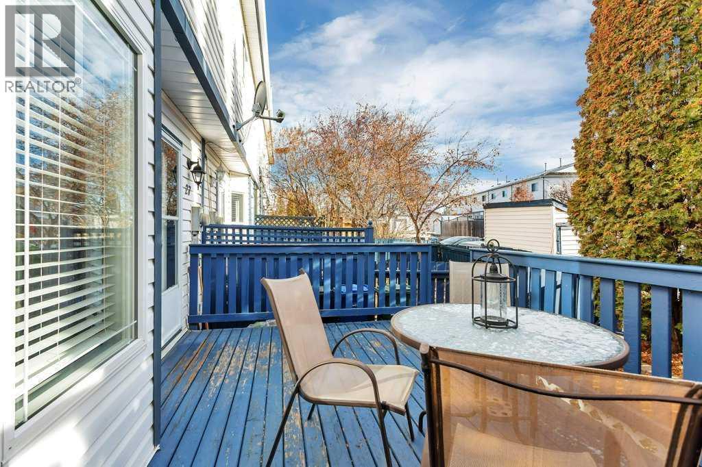 27 Ellenwood Drive, Red Deer, Alberta  T4R 2E1 - Photo 37 - A2271049
