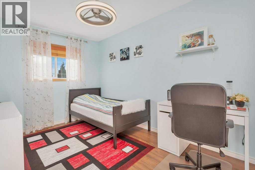 27 Ellenwood Drive, Red Deer, Alberta  T4R 2E1 - Photo 24 - A2271049