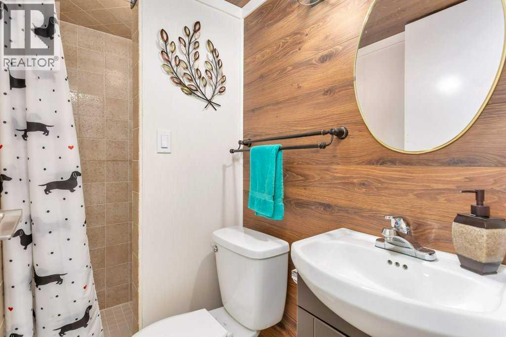 27 Ellenwood Drive, Red Deer, Alberta  T4R 2E1 - Photo 32 - A2271049