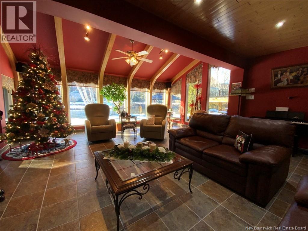 75 Leblond Street, Edmundston, New Brunswick  E3V 4K9 - Photo 7 - NB130030