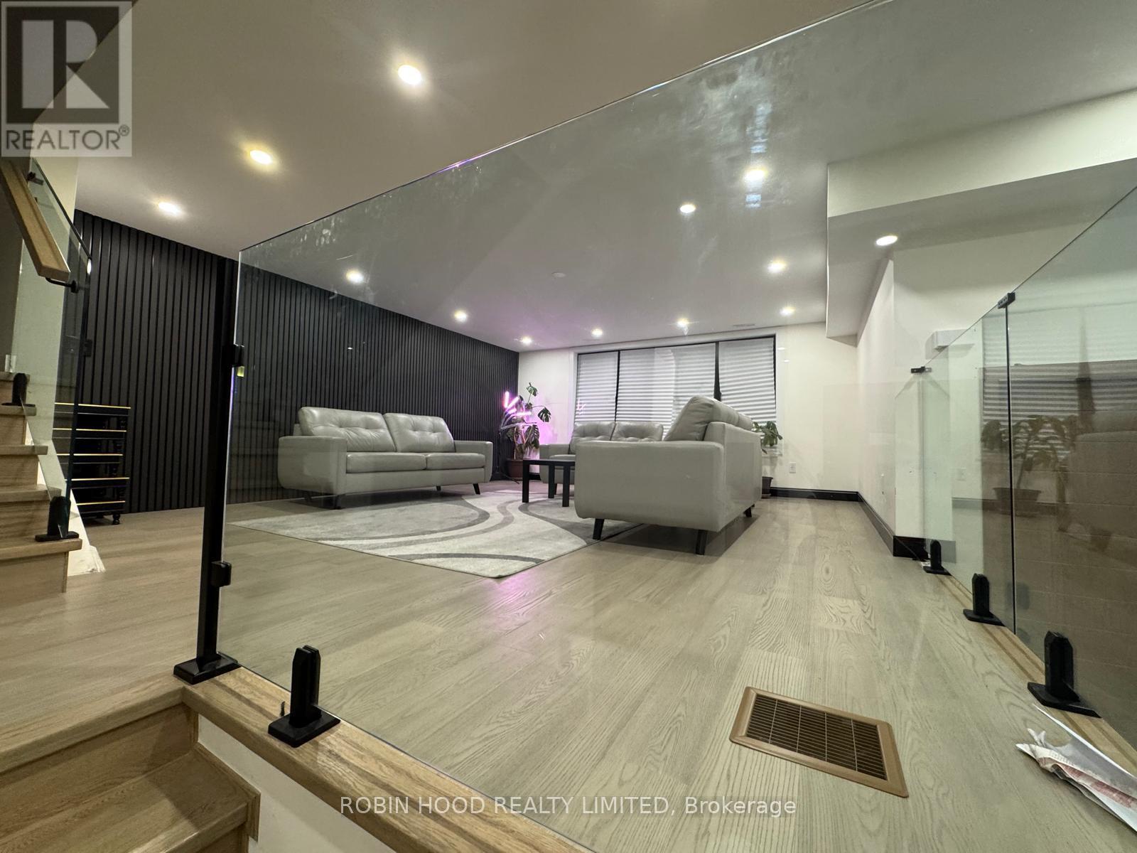 475 WILSON ROAD N, Oshawa, Ontario