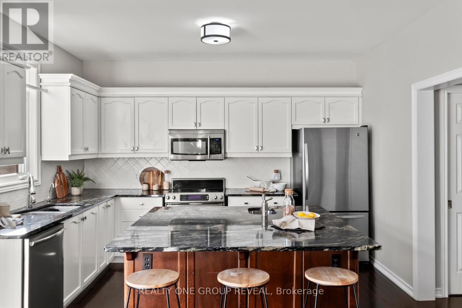 119 Clayton Crescent, Clarington, Ontario  L1C 4P2 - Photo 11 - E12563746