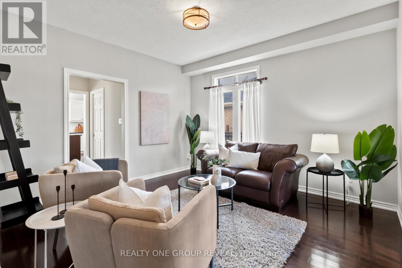 119 Clayton Crescent, Clarington, Ontario  L1C 4P2 - Photo 3 - E12563746