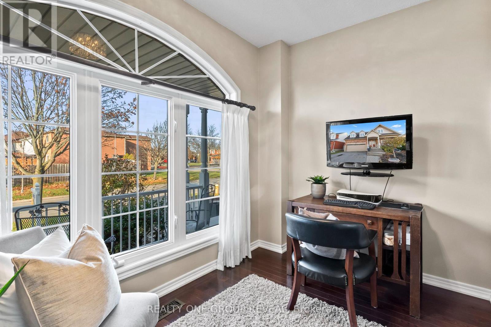 119 Clayton Crescent, Clarington, Ontario  L1C 4P2 - Photo 5 - E12563746