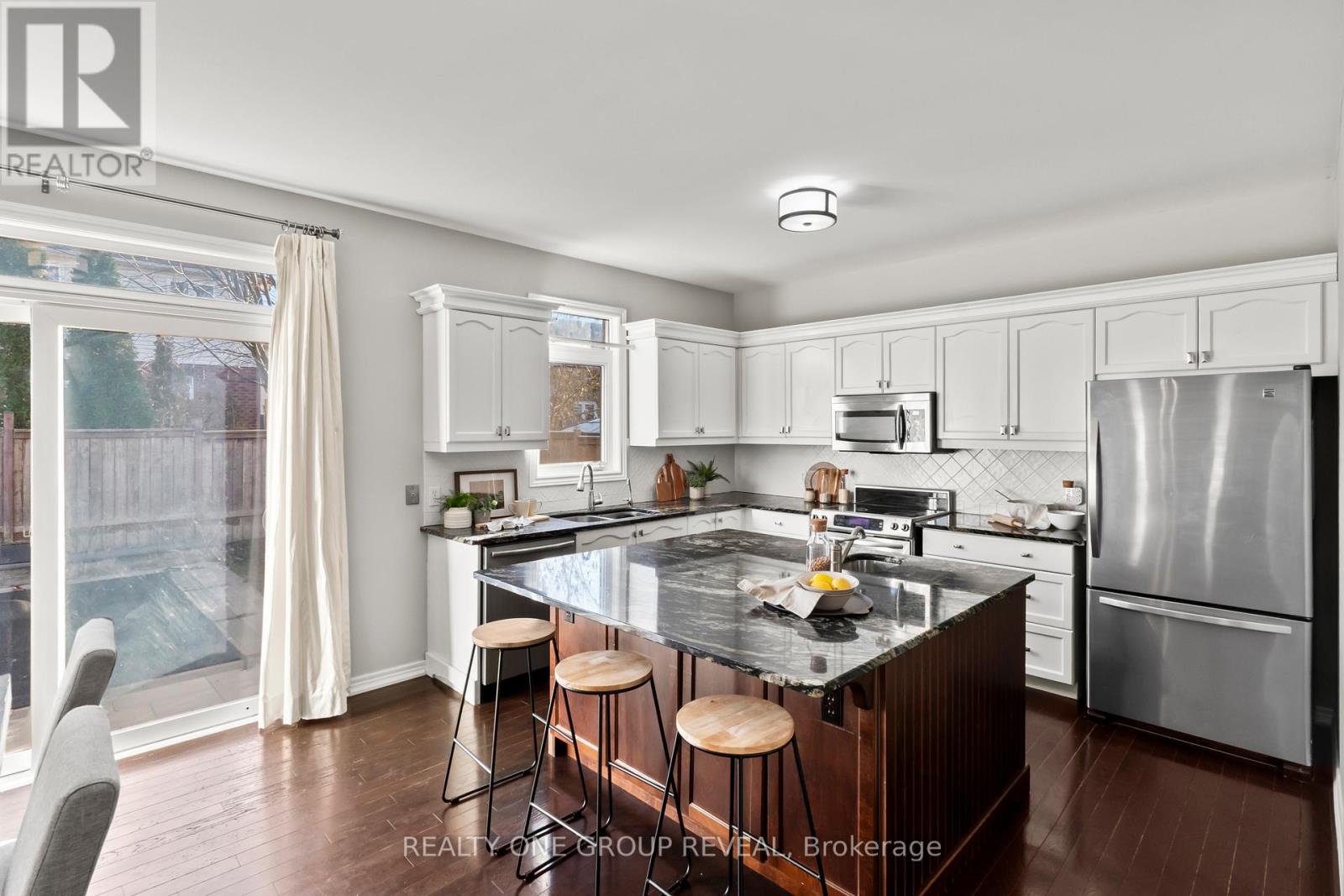 119 Clayton Crescent, Clarington, Ontario  L1C 4P2 - Photo 9 - E12563746