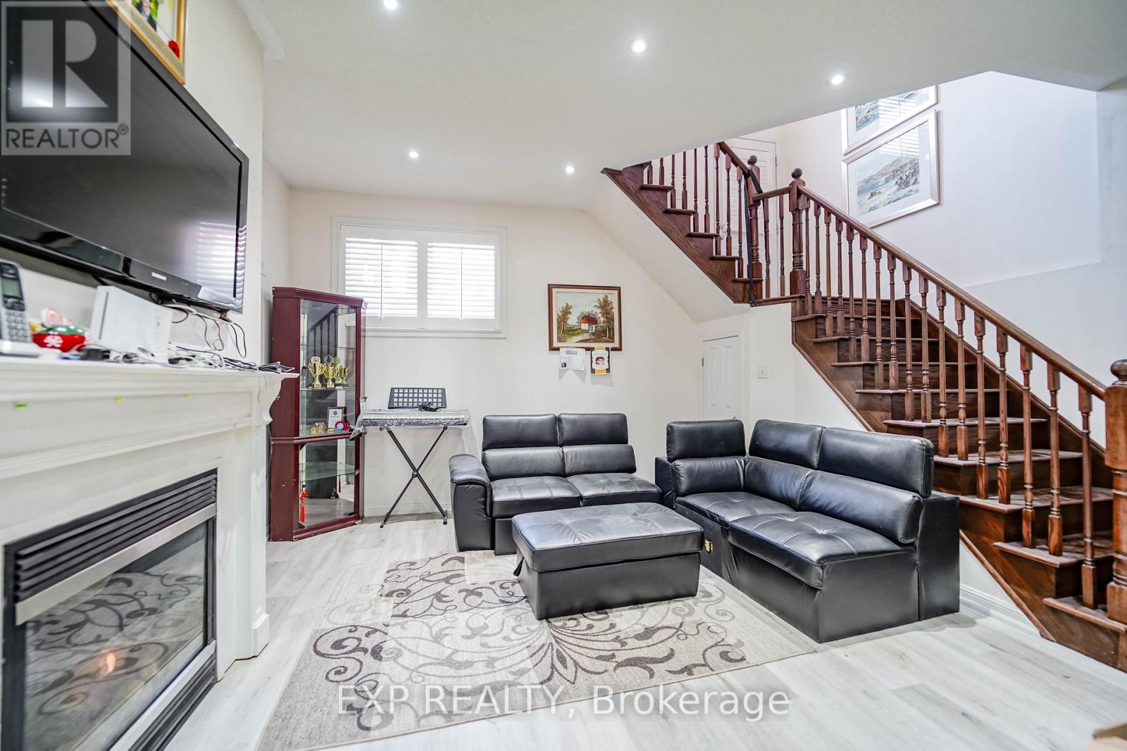 18 Winkler Terrace, Toronto, Ontario  M1L 0C2 - Photo 16 - E12563780