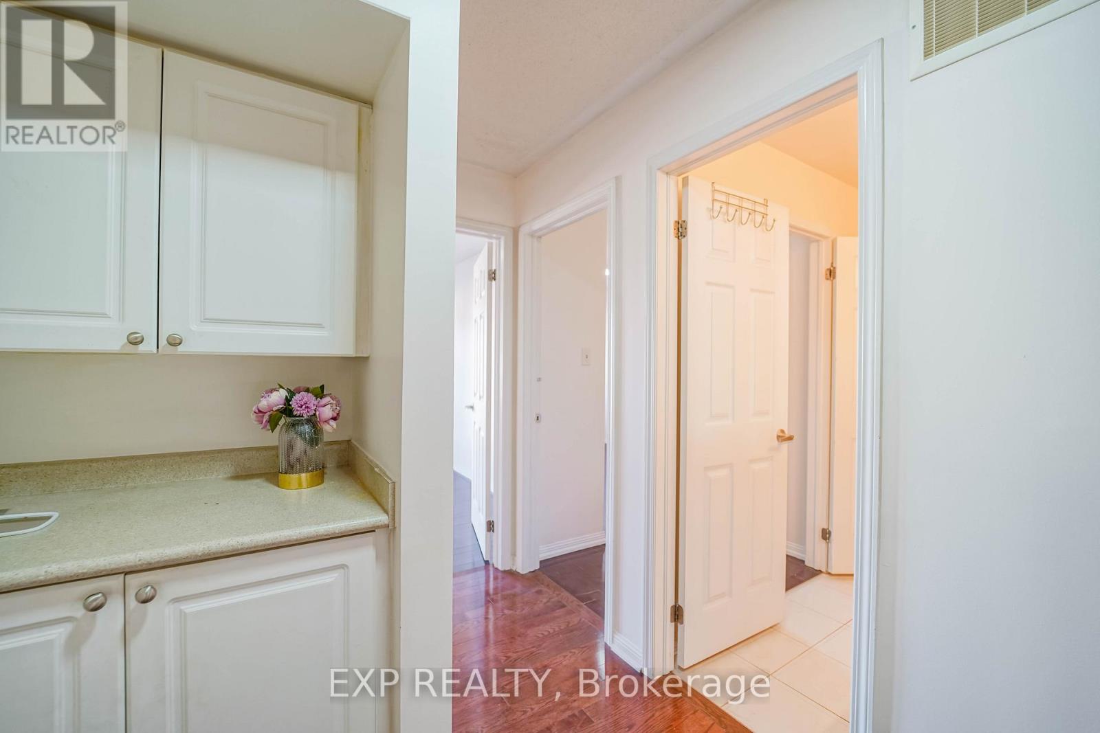 18 Winkler Terrace, Toronto, Ontario  M1L 0C2 - Photo 27 - E12563780