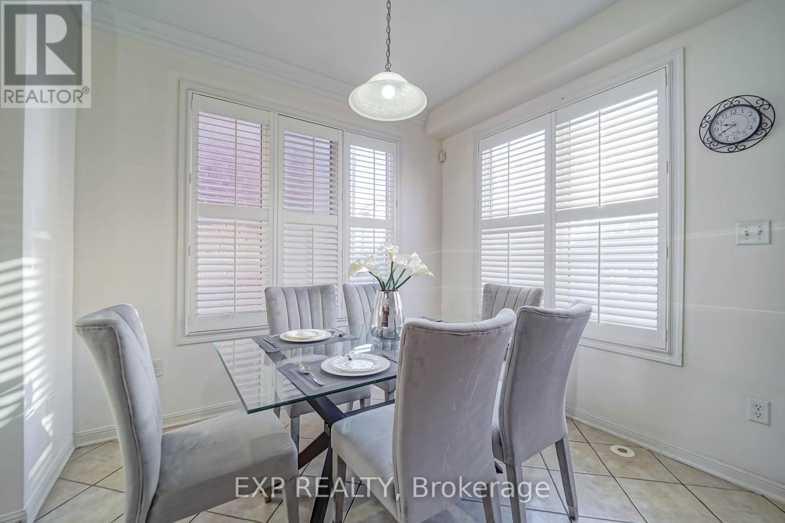 18 Winkler Terrace, Toronto, Ontario  M1L 0C2 - Photo 8 - E12563780