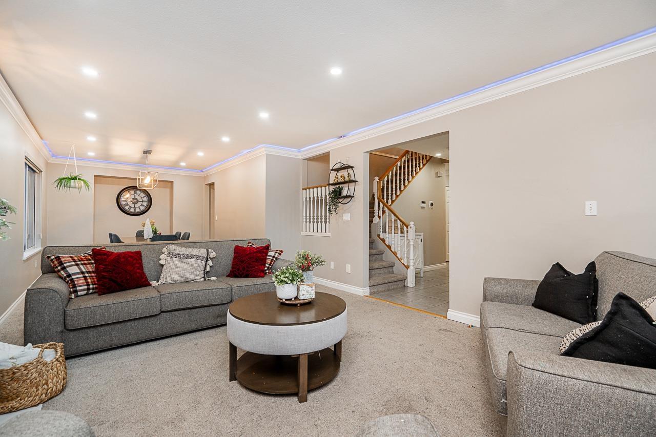 8045 164a Street, Surrey, British Columbia V4N 0H7 - Photo 4 - R3068225