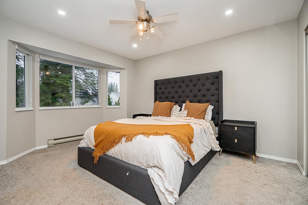 8045 164a Street, Surrey, British Columbia V4N 0H7 - Photo 12 - R3068225