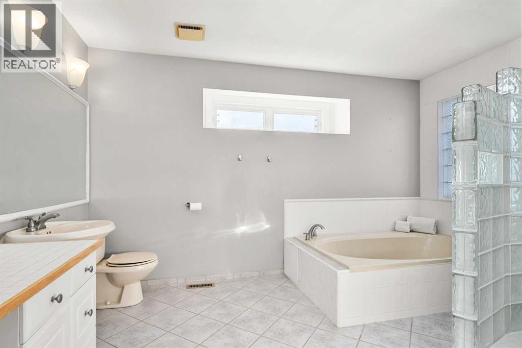 44 Edcath Rise Nw, Calgary, Alberta  T3A 3T1 - Photo 22 - A2271440