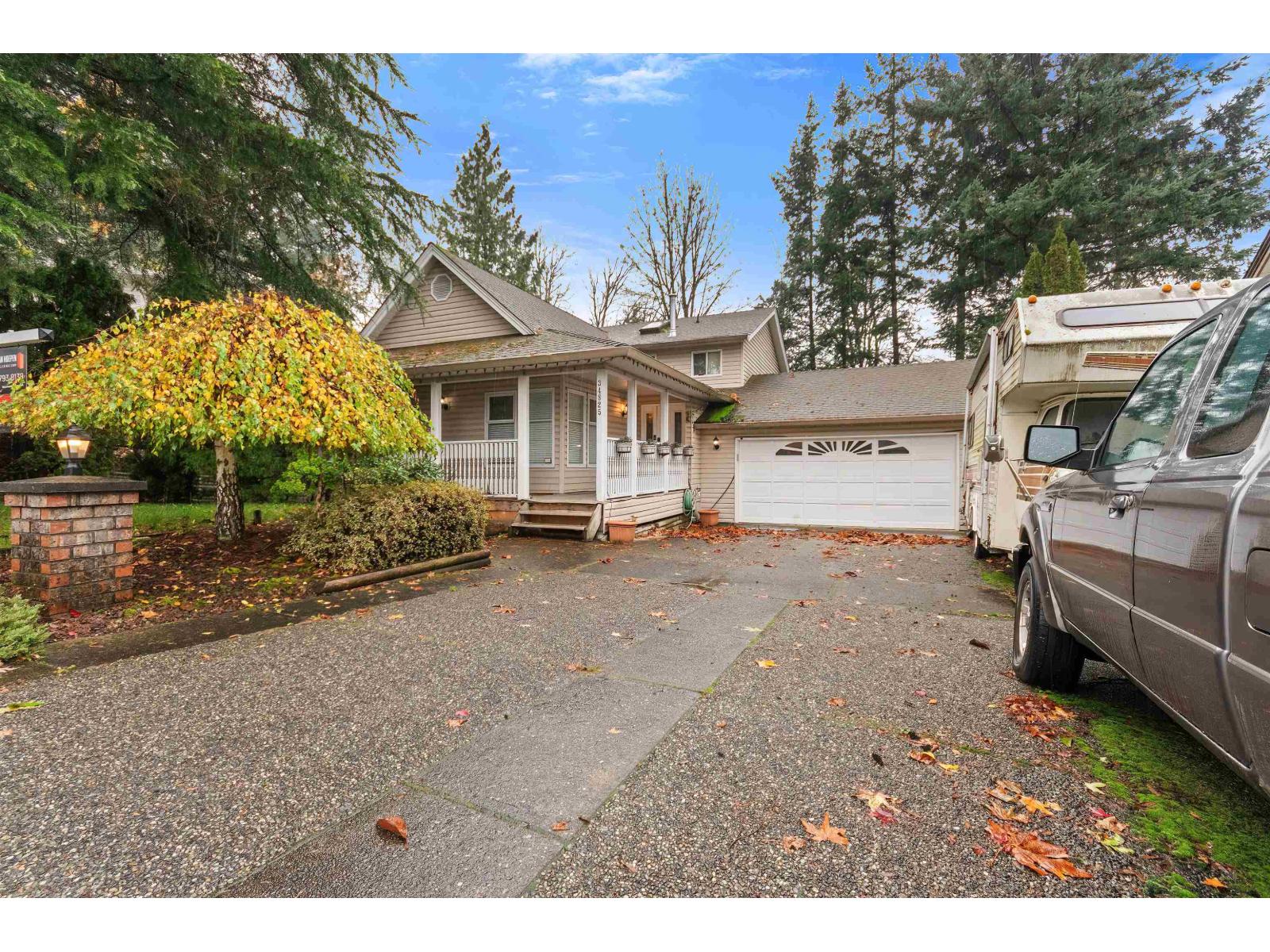 34825 Cassiar Court, Abbotsford, British Columbia V2S 7G9 - Photo 2 - R3068936