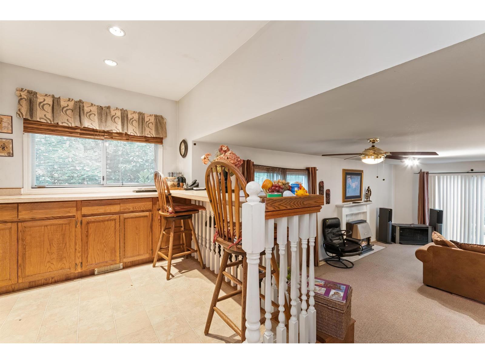 34825 Cassiar Court, Abbotsford, British Columbia V2S 7G9 - Photo 9 - R3068936