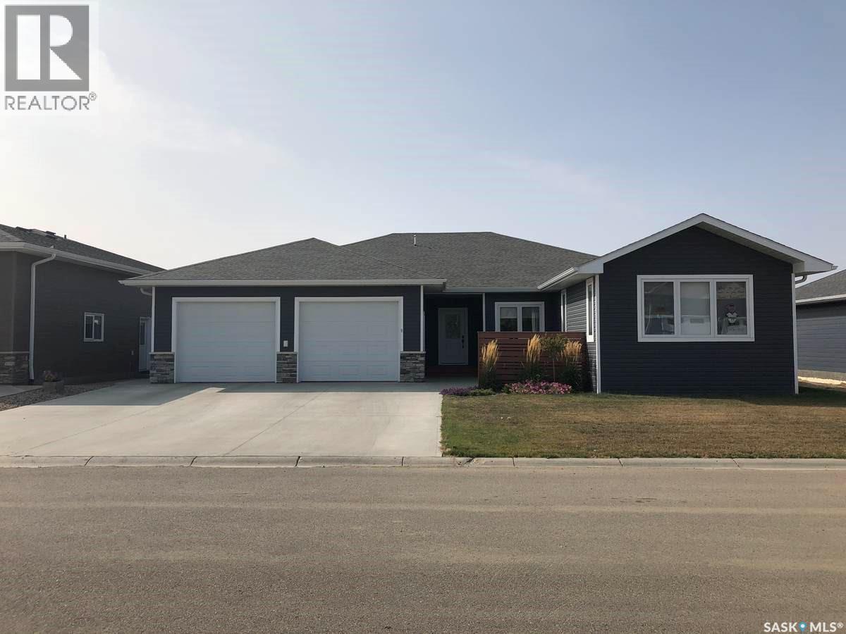 9 Warren STREET S, Redvers, Saskatchewan