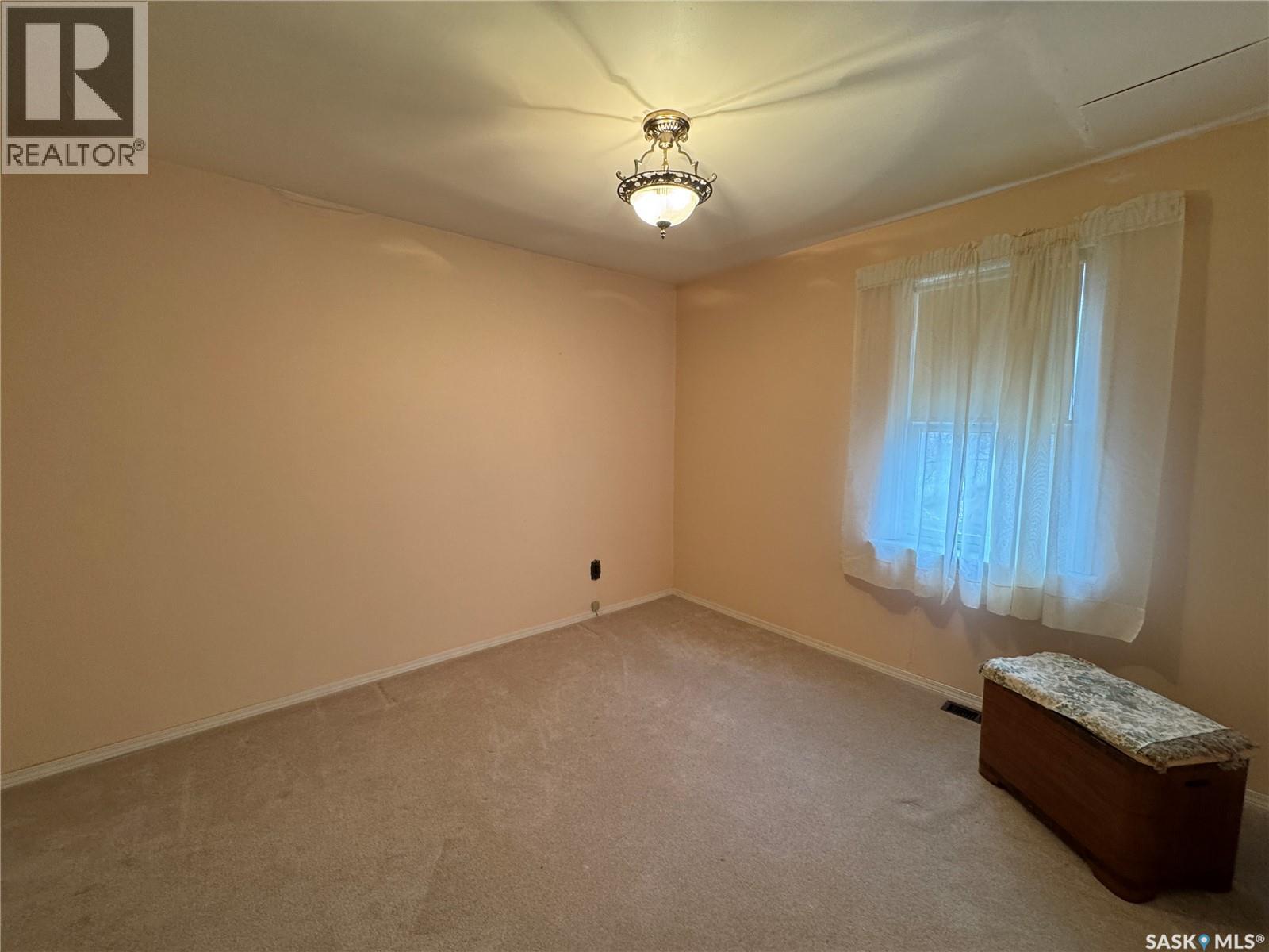 121 2nd Avenue W, Biggar, Saskatchewan  S0K 0M0 - Photo 17 - SK024429