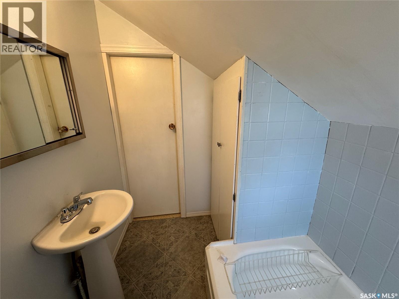 121 2nd Avenue W, Biggar, Saskatchewan  S0K 0M0 - Photo 27 - SK024429