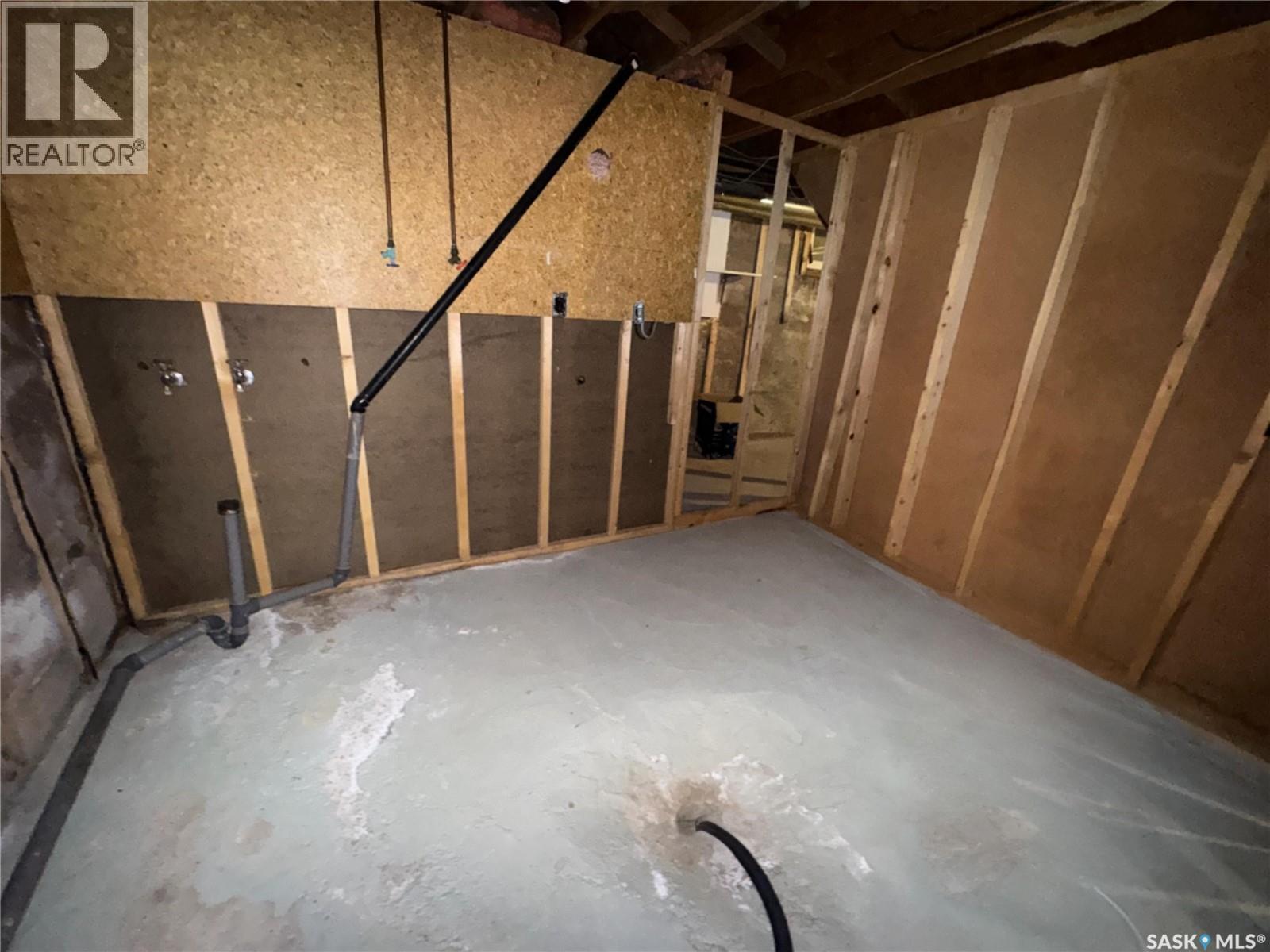 121 2nd Avenue W, Biggar, Saskatchewan  S0K 0M0 - Photo 37 - SK024429