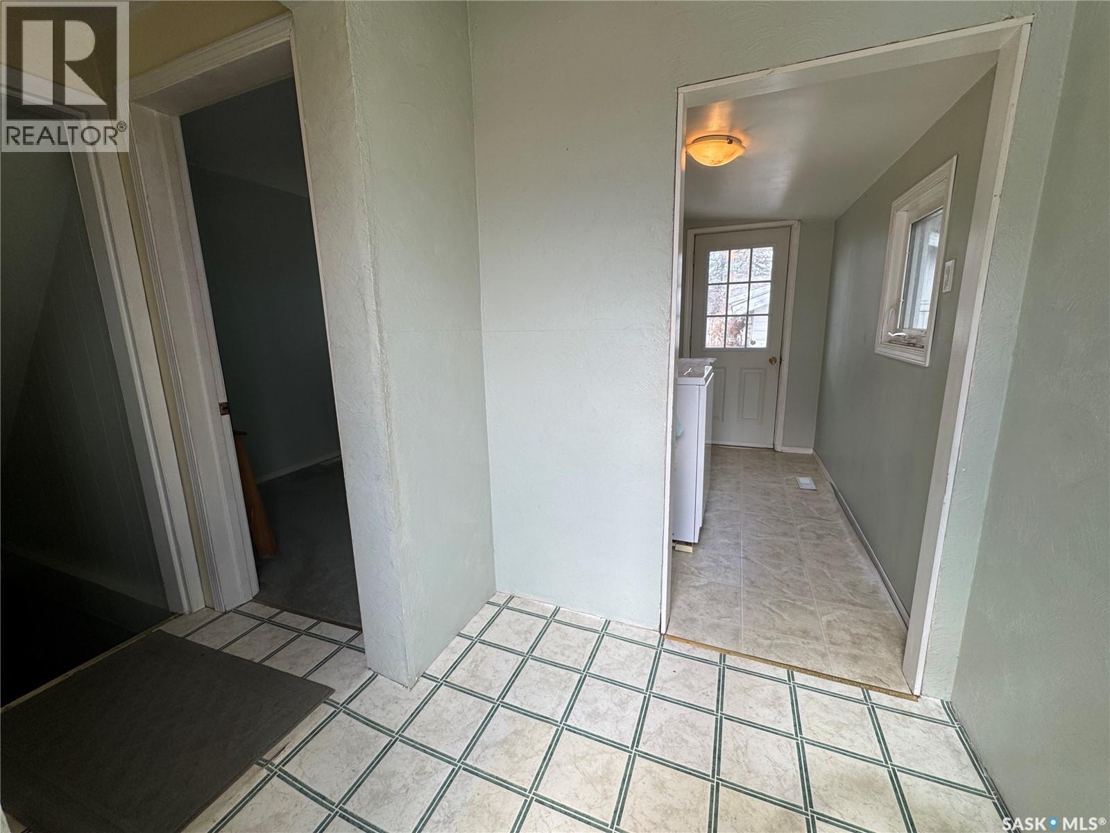 121 2nd Avenue W, Biggar, Saskatchewan  S0K 0M0 - Photo 6 - SK024429