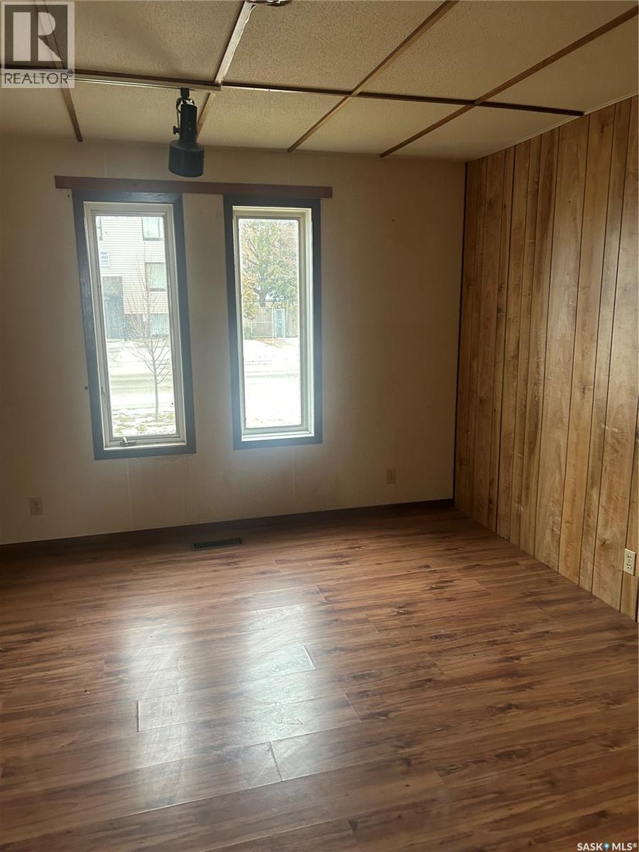 236 12th Street E, Prince Albert, Saskatchewan  S6V 0A1 - Photo 10 - SK024310