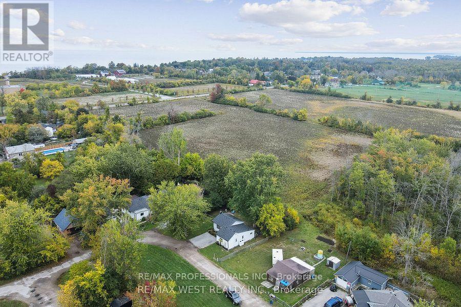 14 Patty Lane, Georgina, Ontario  L5E 1S0 - Photo 5 - N12563246
