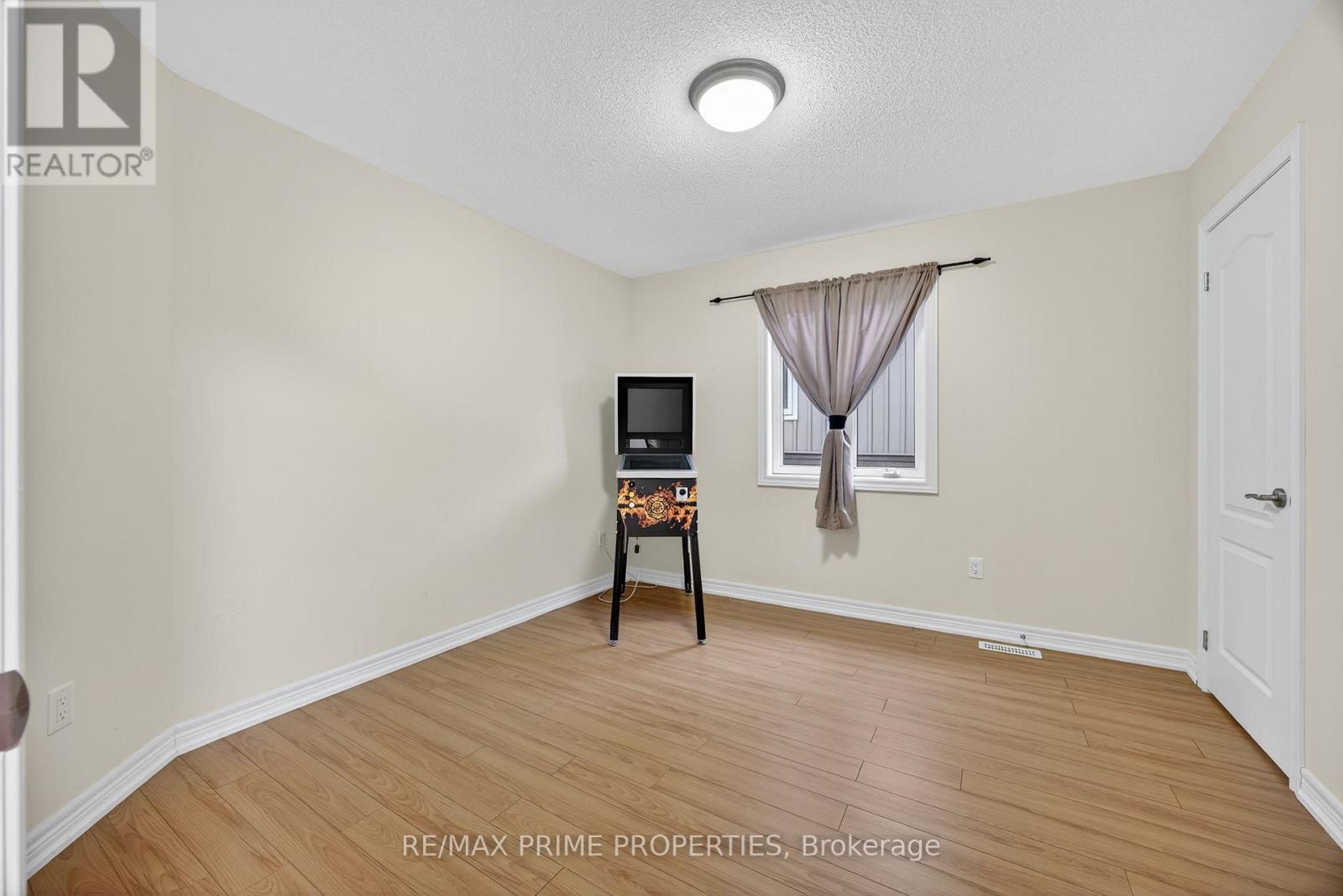 16 Don Rose Boulevard, East Gwillimbury (Mt Albert), Ontario  L0G 1M0 - Photo 15 - N12563704