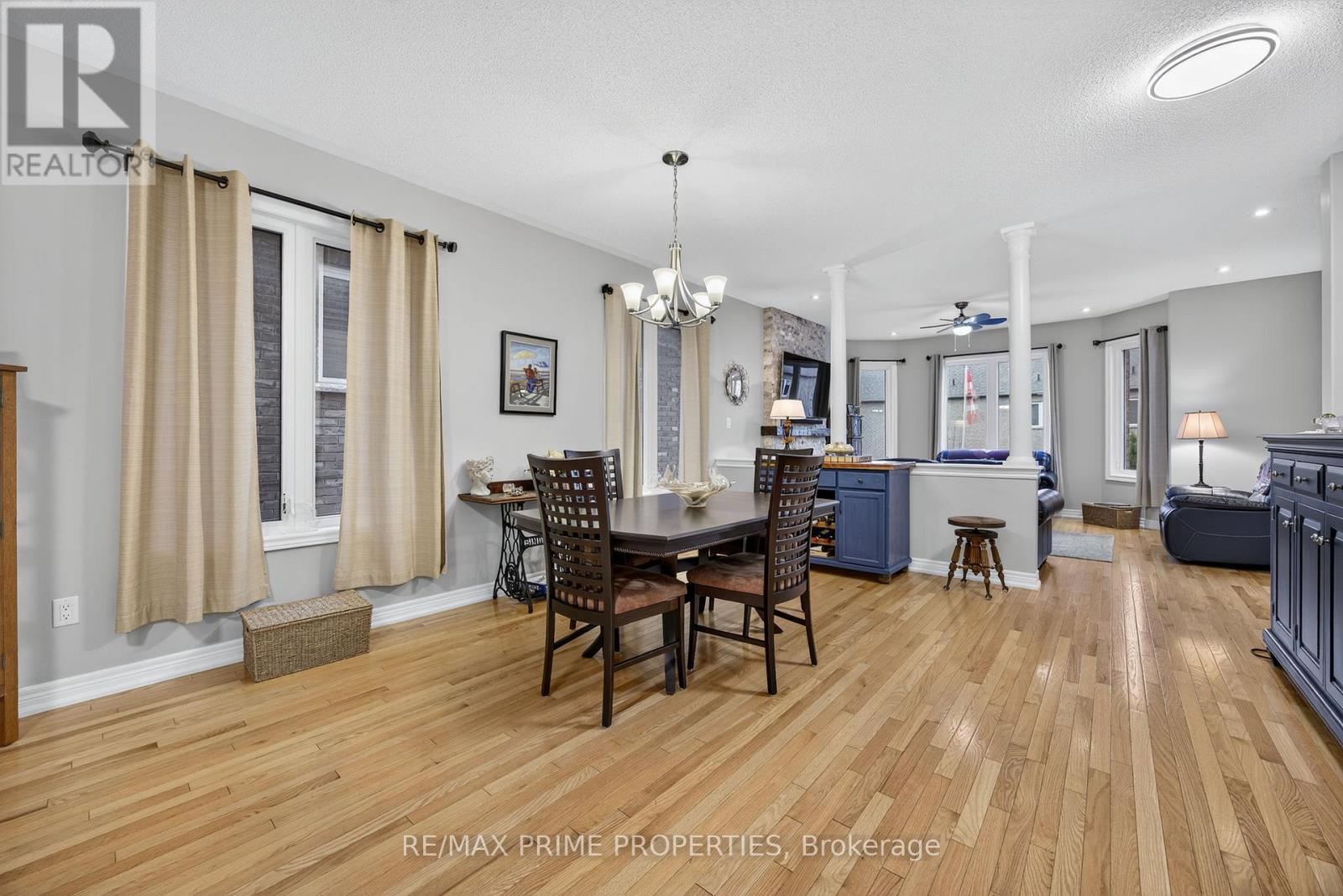 16 Don Rose Boulevard, East Gwillimbury (Mt Albert), Ontario  L0G 1M0 - Photo 5 - N12563704