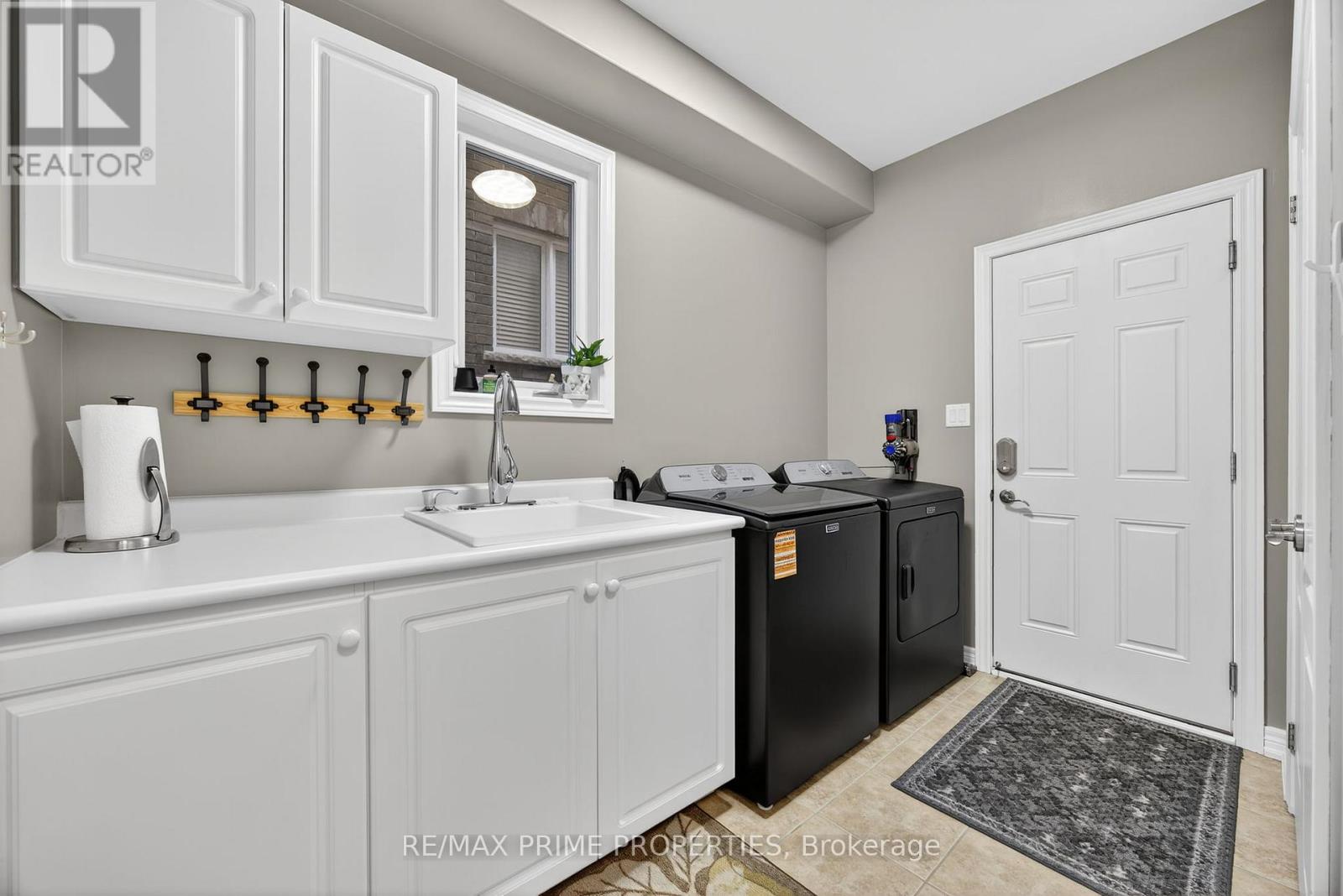 16 Don Rose Boulevard, East Gwillimbury (Mt Albert), Ontario  L0G 1M0 - Photo 9 - N12563704