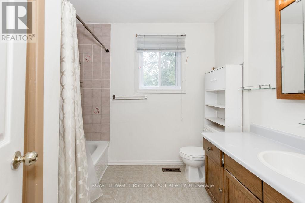 111 Graham Street, Essa (Angus), Ontario  L0M 1B0 - Photo 27 - N12563722