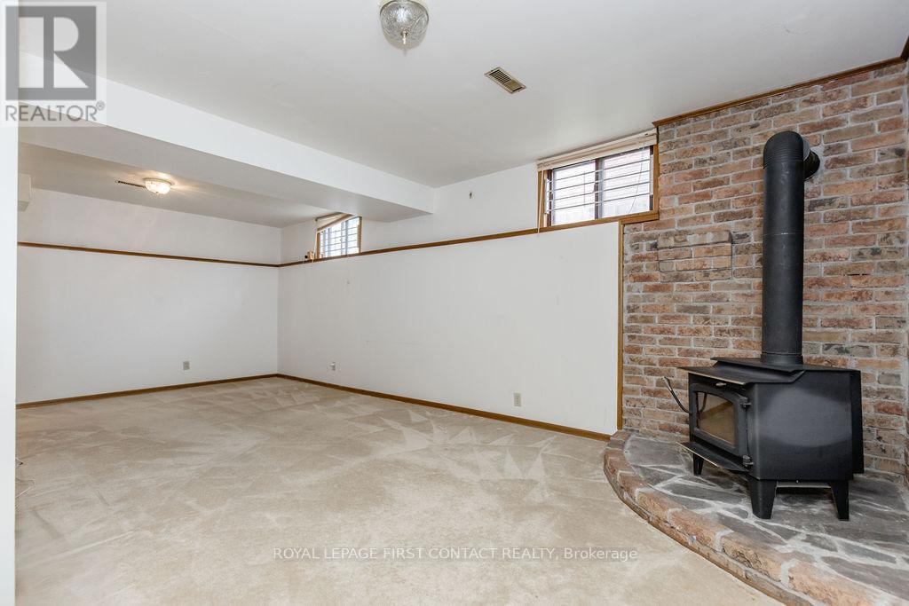 111 Graham Street, Essa (Angus), Ontario  L0M 1B0 - Photo 29 - N12563722