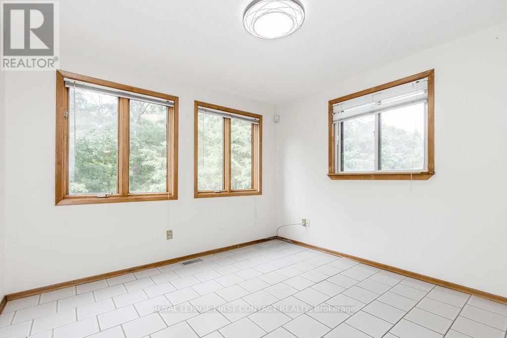 111 Graham Street, Essa (Angus), Ontario  L0M 1B0 - Photo 8 - N12563722