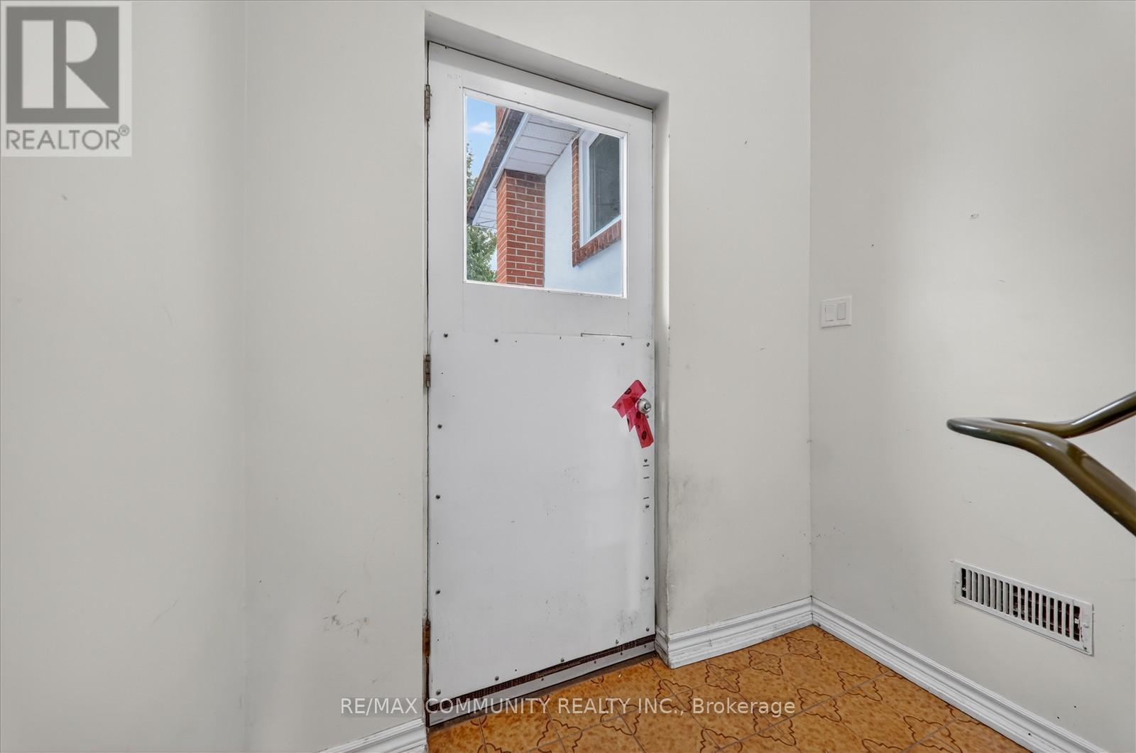 Basement - 6104 Bloomington Road, Whitchurch-Stouffville, Ontario  L4A 7X3 - Photo 7 - N12563726