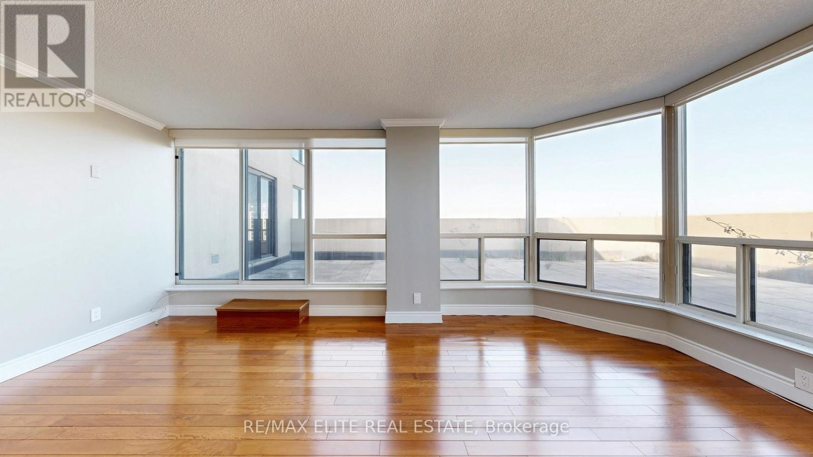 1409 - 22 Clarissa Drive, Richmond Hill, Ontario  L4C 9R6 - Photo 16 - N12563776