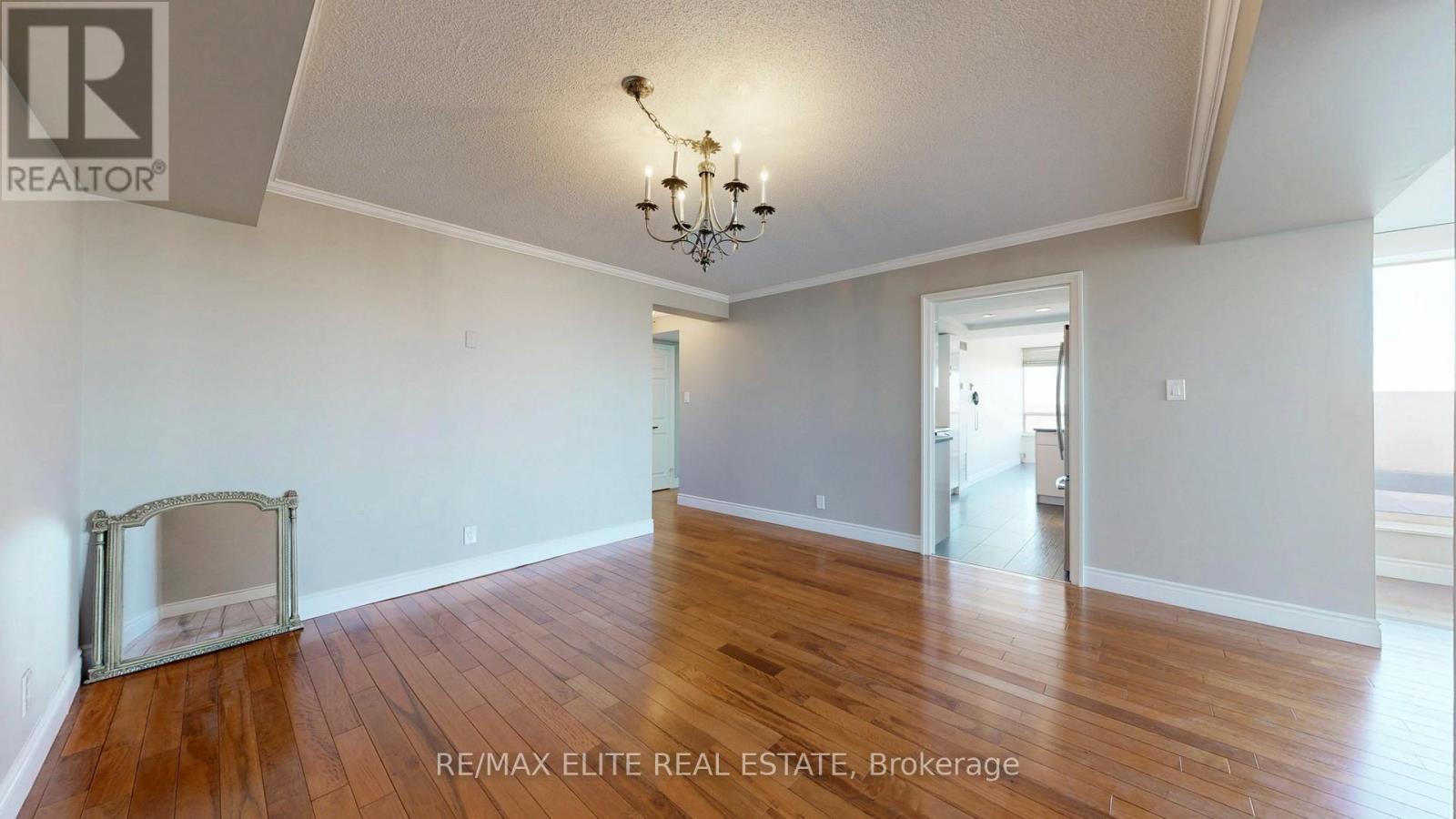 1409 - 22 Clarissa Drive, Richmond Hill, Ontario  L4C 9R6 - Photo 19 - N12563776