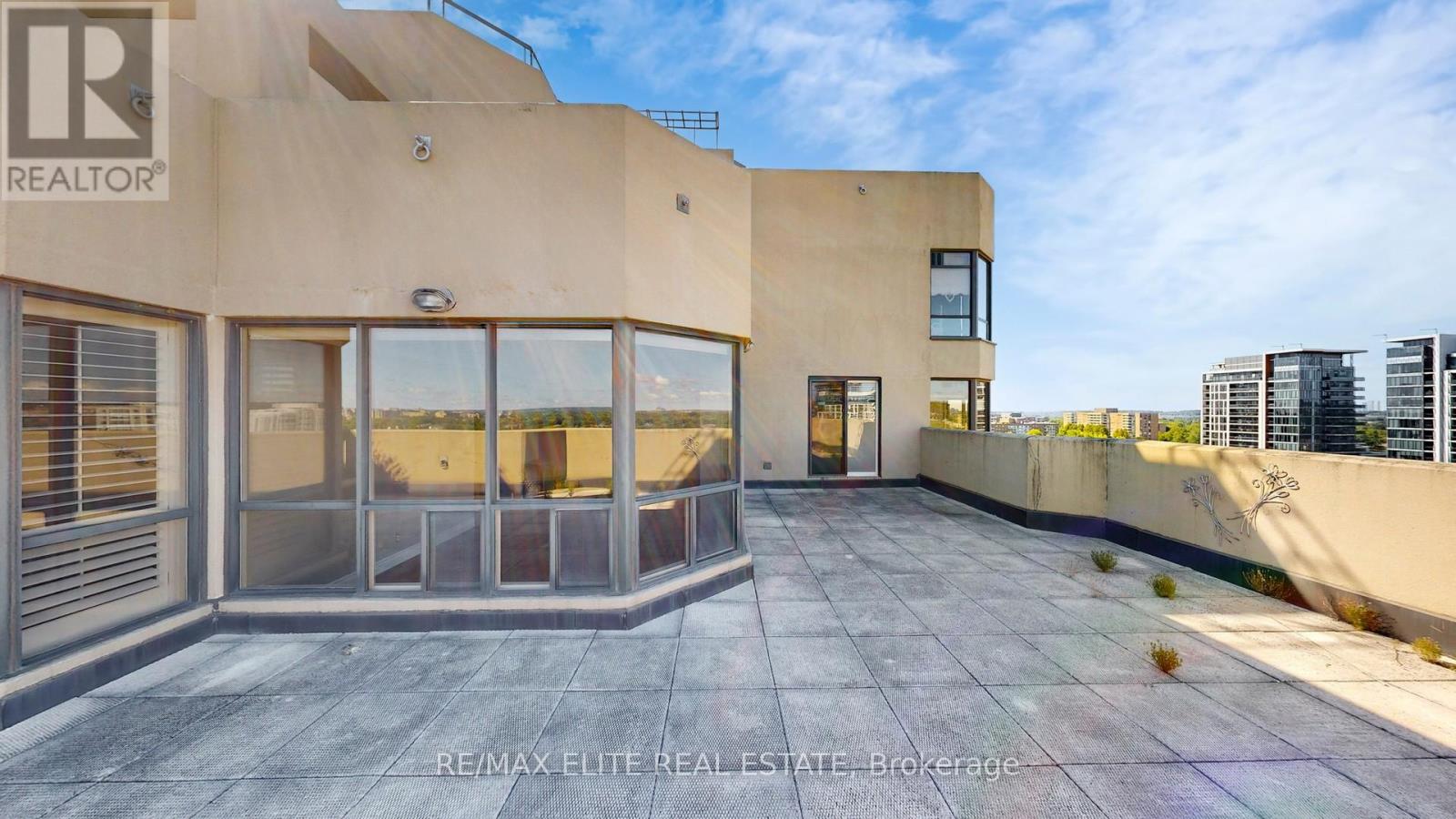 1409 - 22 Clarissa Drive, Richmond Hill, Ontario  L4C 9R6 - Photo 40 - N12563776