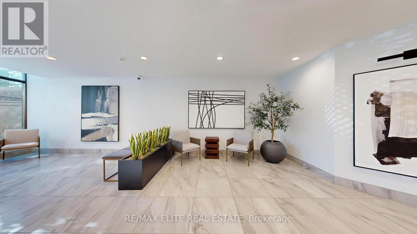 1409 - 22 Clarissa Drive, Richmond Hill, Ontario  L4C 9R6 - Photo 9 - N12563776