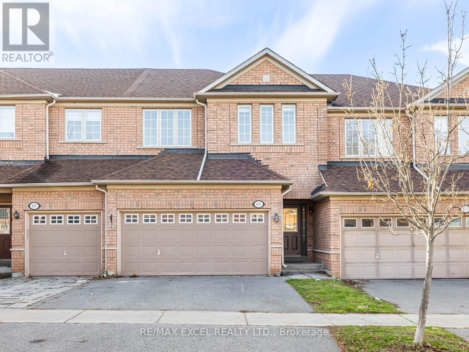 105 MILLCLIFF CIRCLE, Aurora, Ontario