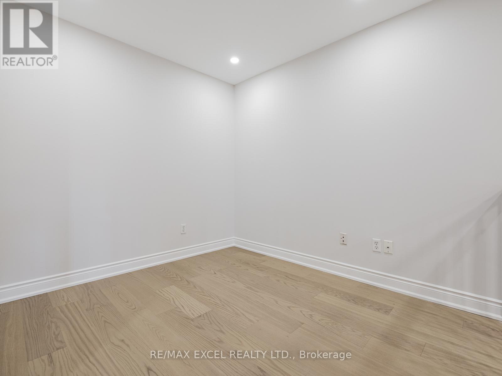 105 Millcliff Circle, Aurora, Ontario  L4G 7P1 - Photo 19 - N12563782