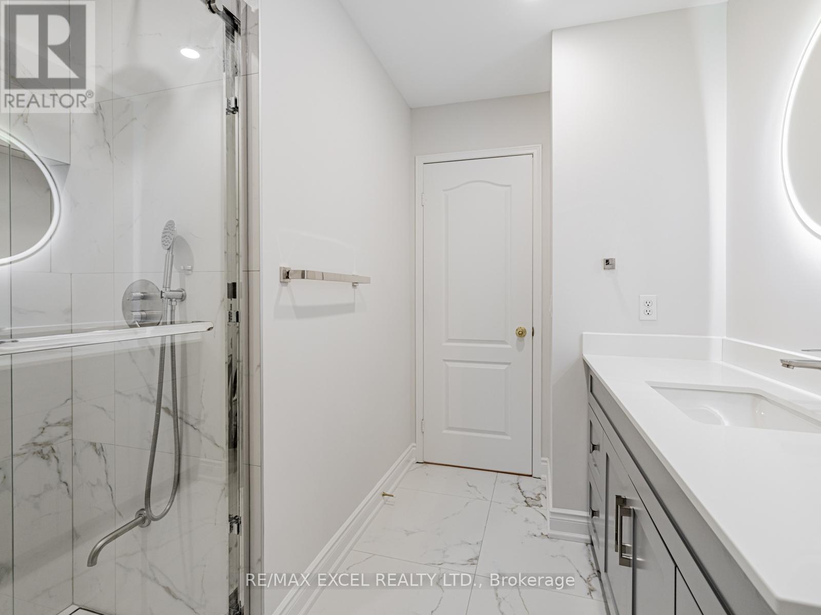 105 Millcliff Circle, Aurora, Ontario  L4G 7P1 - Photo 24 - N12563782