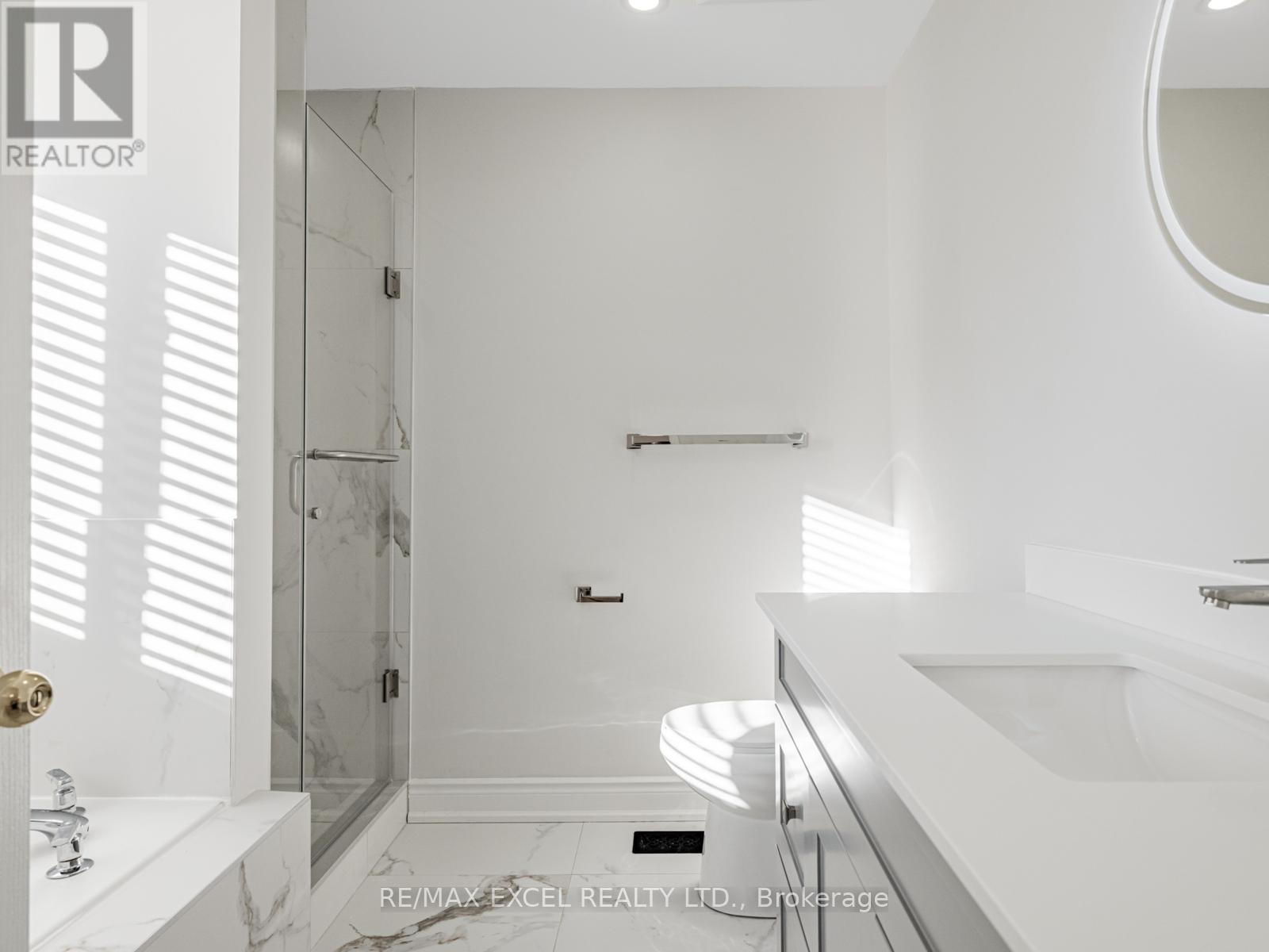 105 Millcliff Circle, Aurora, Ontario  L4G 7P1 - Photo 27 - N12563782