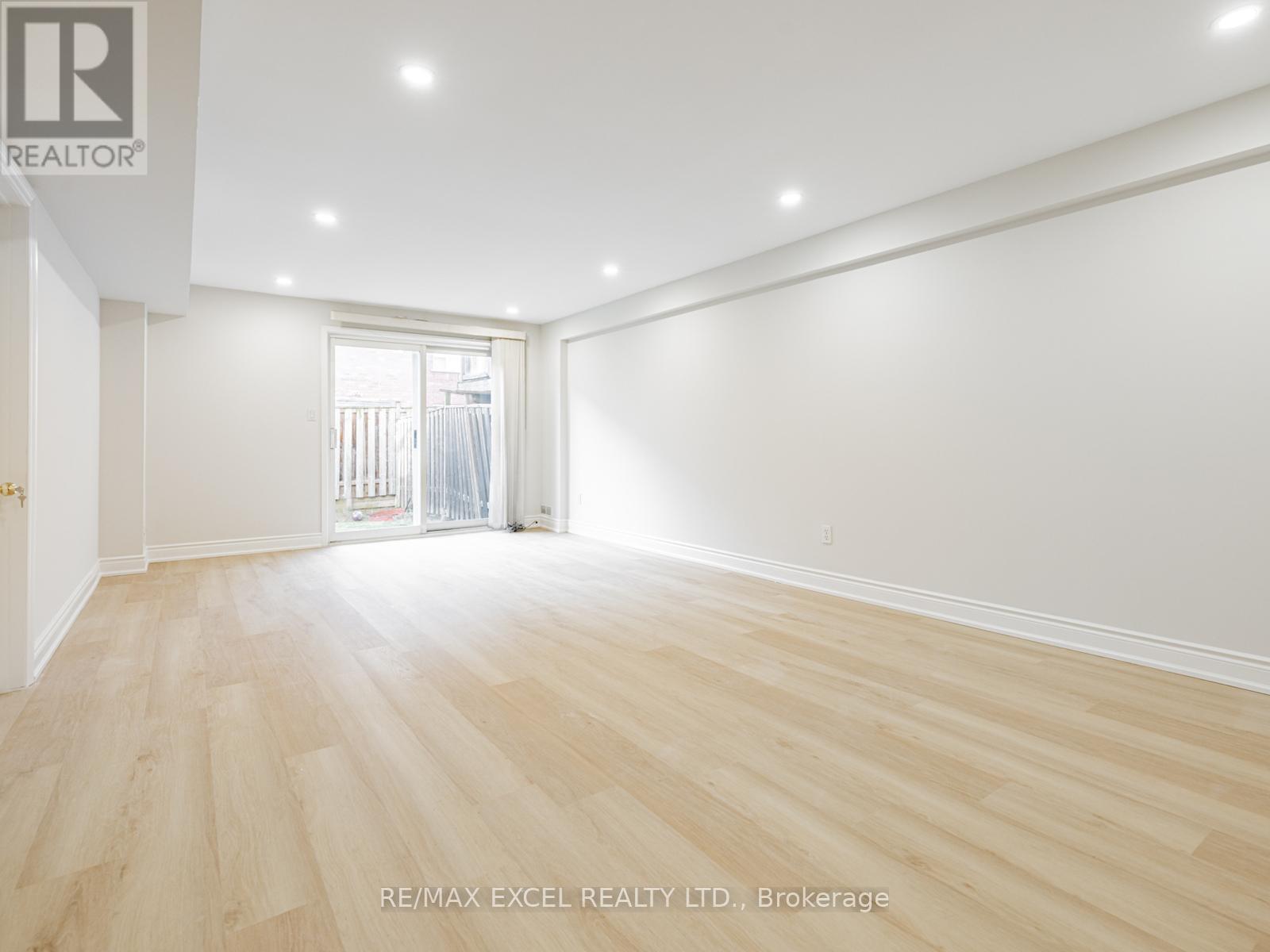 105 Millcliff Circle, Aurora, Ontario  L4G 7P1 - Photo 29 - N12563782