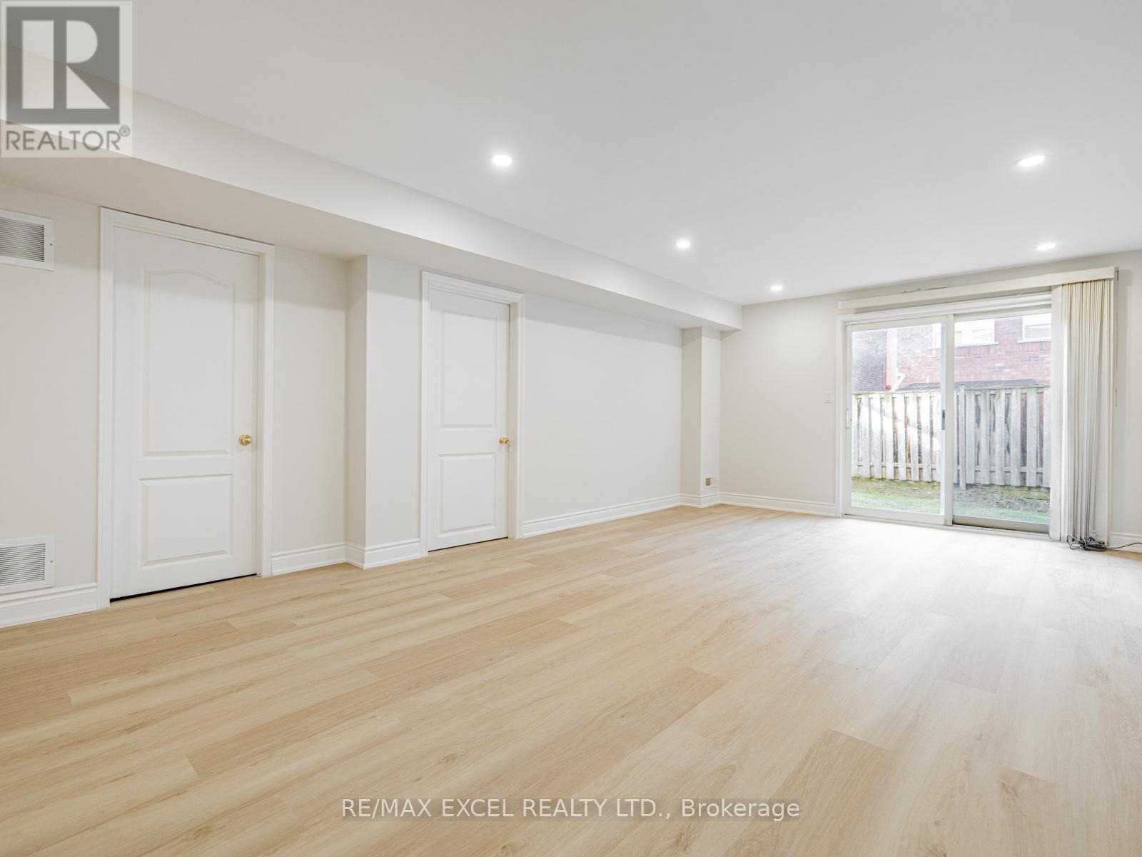 105 Millcliff Circle, Aurora, Ontario  L4G 7P1 - Photo 30 - N12563782