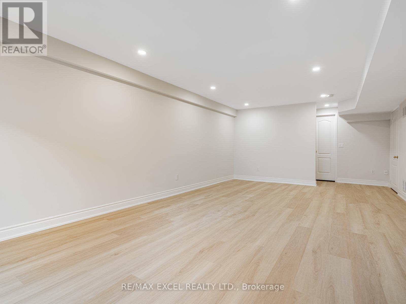 105 Millcliff Circle, Aurora, Ontario  L4G 7P1 - Photo 31 - N12563782