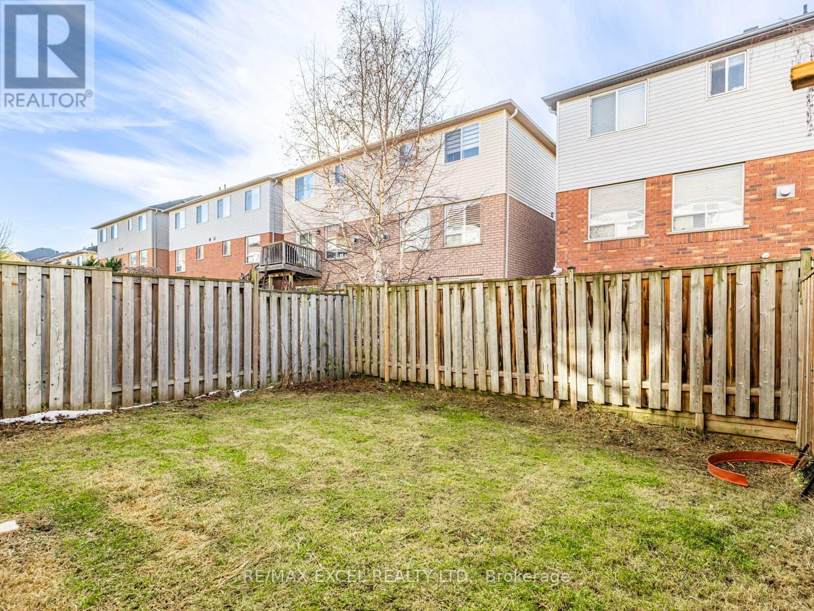 105 Millcliff Circle, Aurora, Ontario  L4G 7P1 - Photo 33 - N12563782