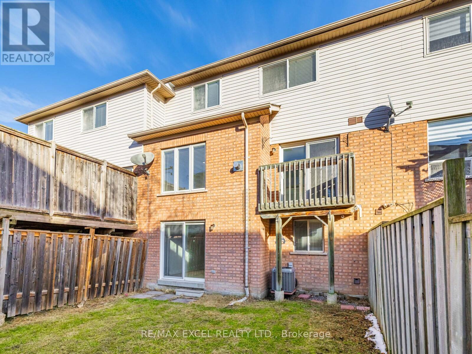 105 Millcliff Circle, Aurora, Ontario  L4G 7P1 - Photo 34 - N12563782