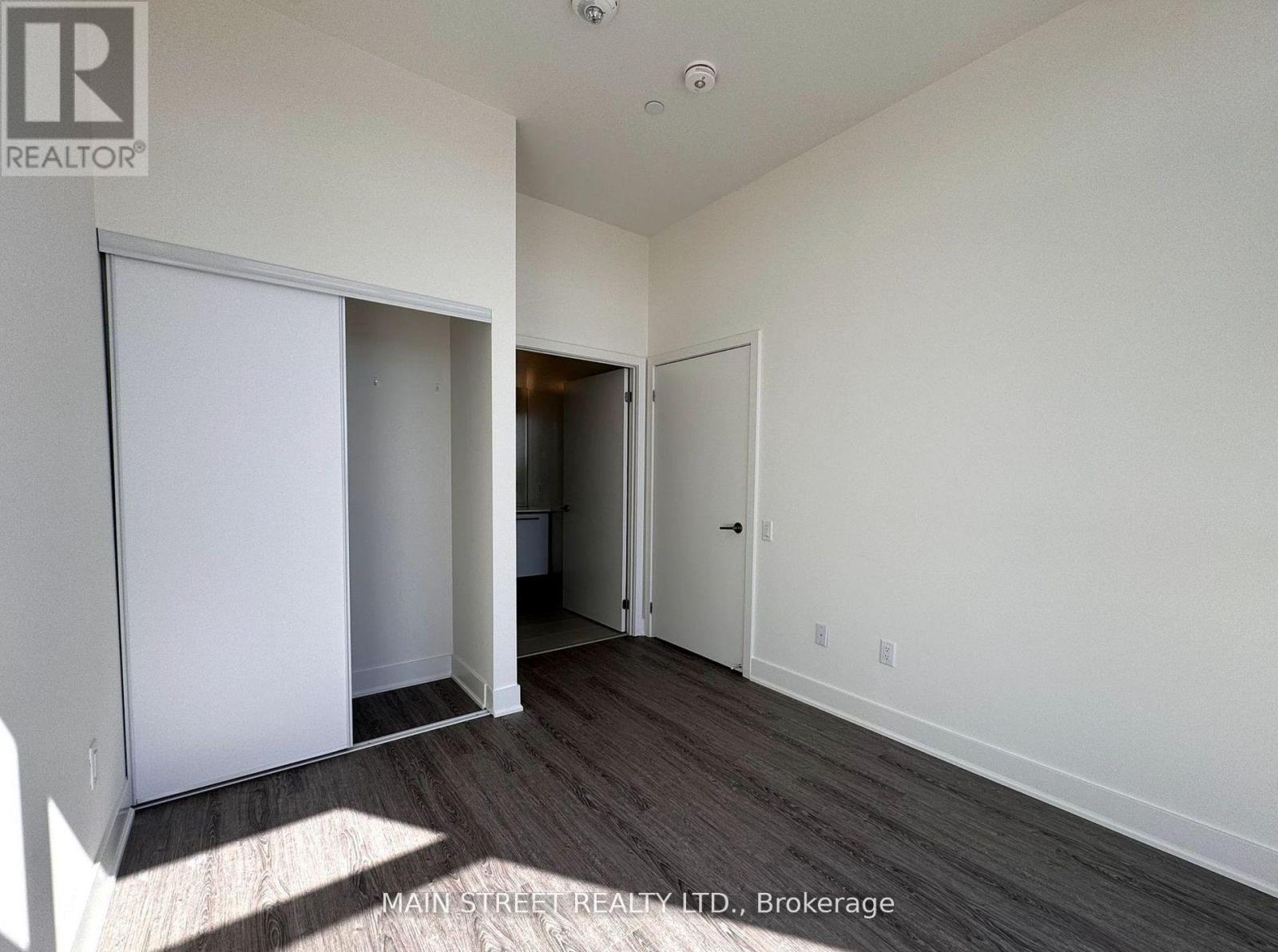 1506 - 185 Deerfield Road, Newmarket, Ontario  L3Y 0G7 - Photo 11 - N12563804