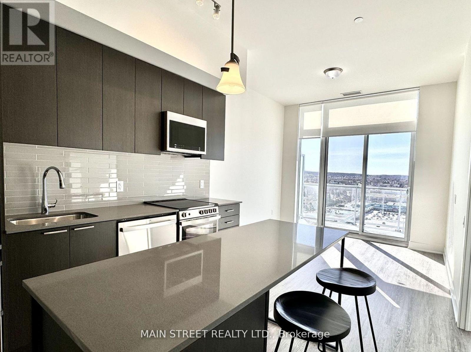 1506 - 185 Deerfield Road, Newmarket, Ontario  L3Y 0G7 - Photo 4 - N12563804