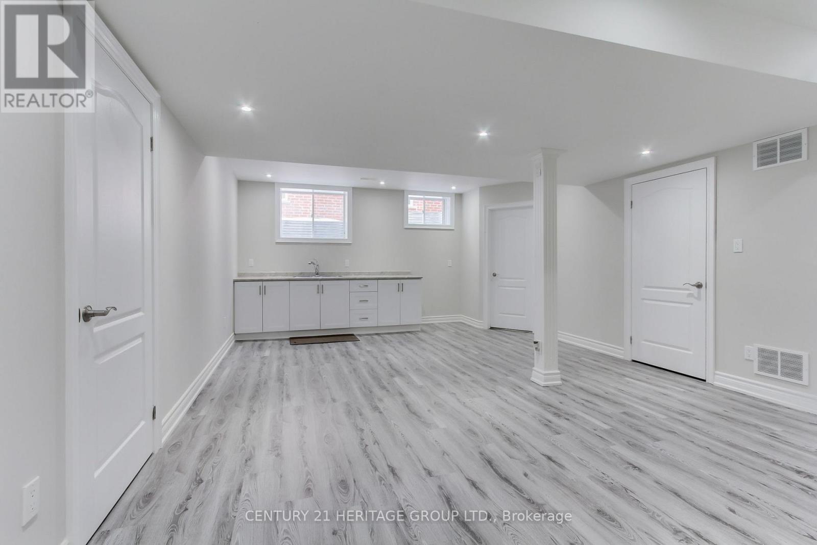 16 Tim Jacobs Drive, Georgina, Ontario  L4P 4C7 - Photo 35 - N12563810