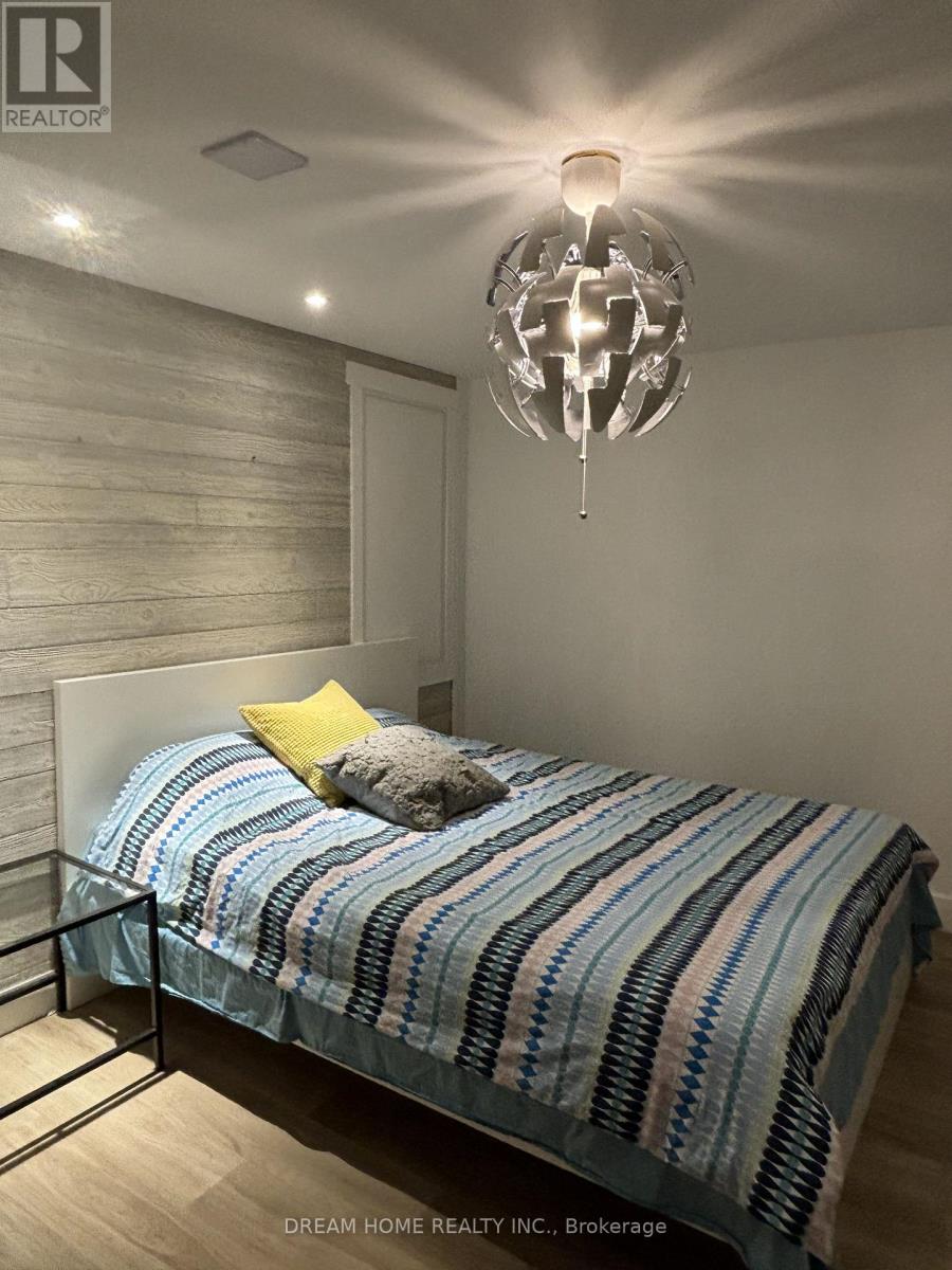 Bsmt/2 - 160 Olde Bayview Avenue, Richmond Hill, Ontario  L4E 3C6 - Photo 9 - N12563836